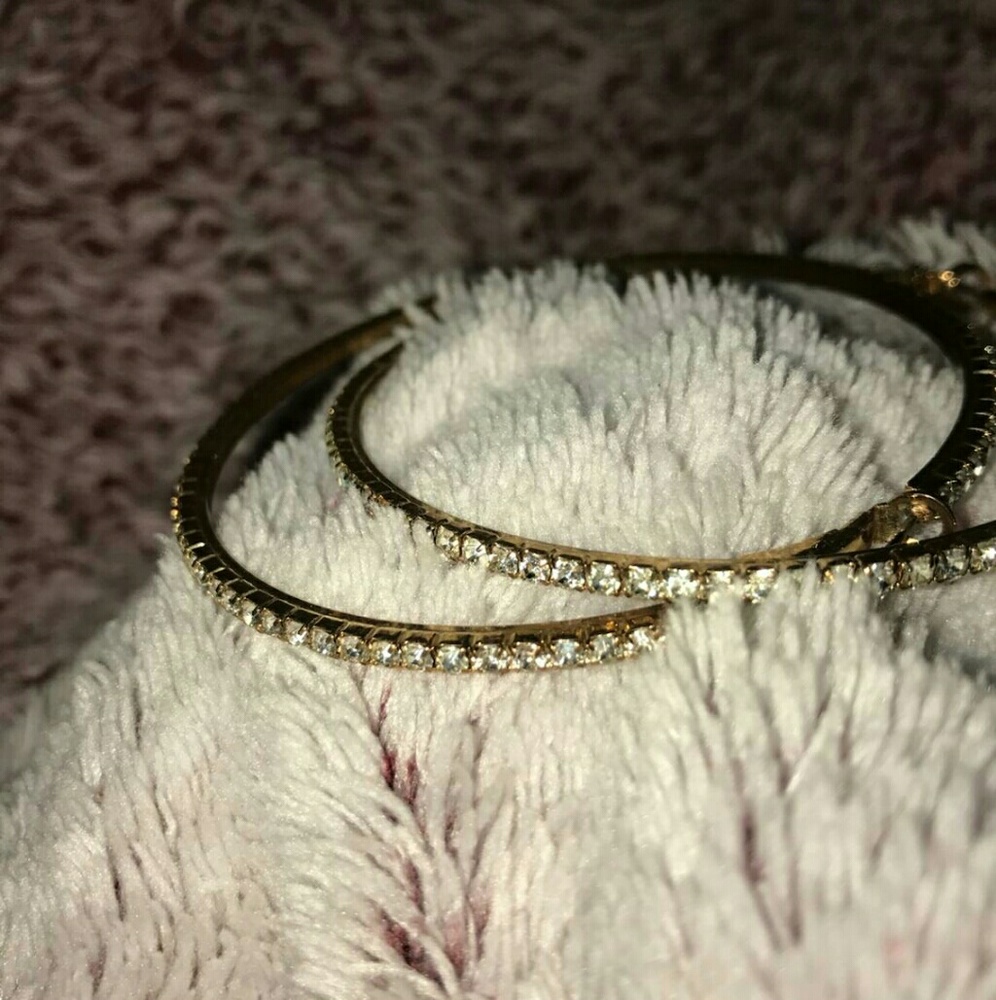 Hoops